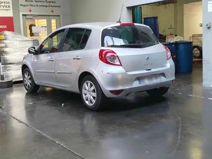 Renault Clio, 09/2010 — Foto 1 von 8