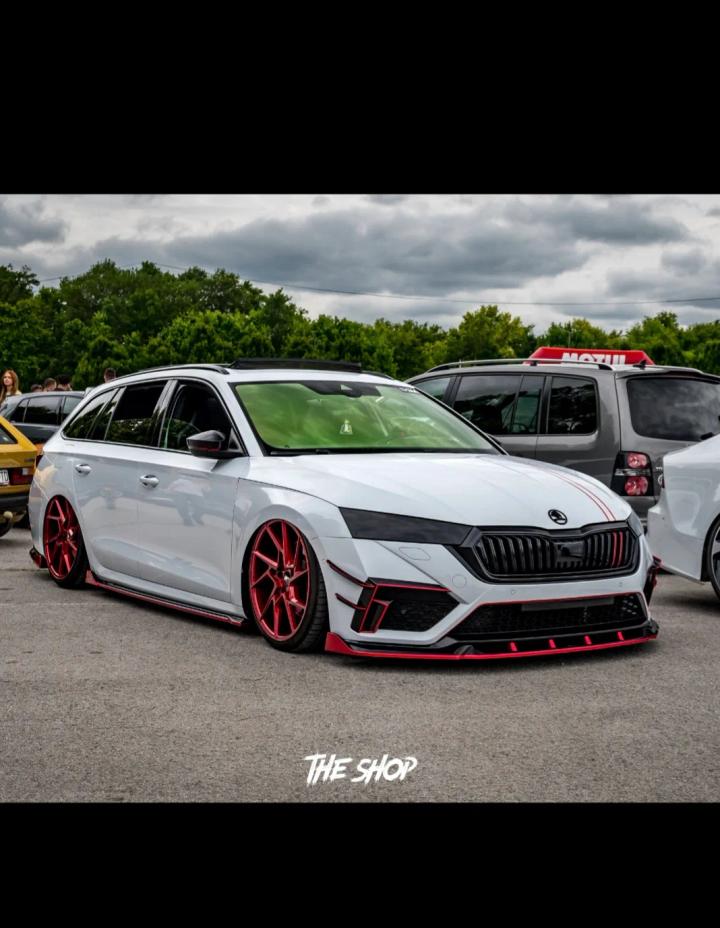 Skoda Octavia Combi vRS, Erstzulassung 07/2021